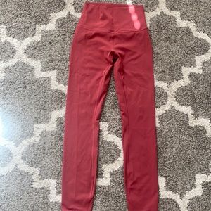 Wunder Under 22in Maroon